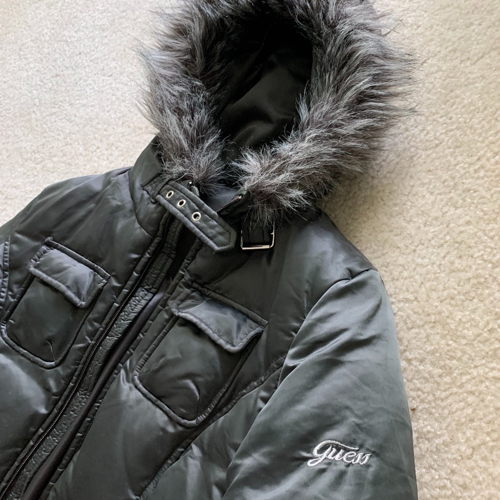 GUESS down coat - Picture 2 of 5